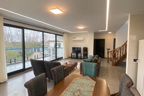 ویلا تریپلکس سه خواب استخردار کد 384 در محمودآباد