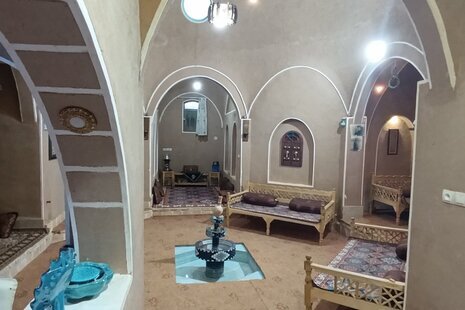 اتاق 3 در اقامتگاه بومگردی در کاشان