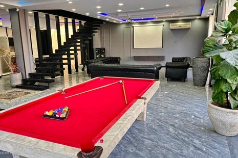 باغ عمارت استخردار سه خواب هاکان در چهارباغ