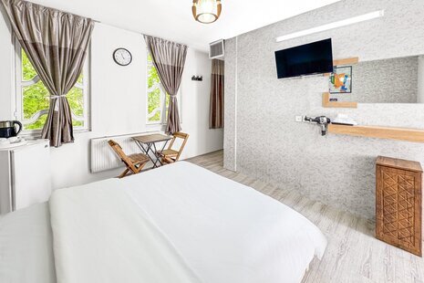 اتاقVIP دو نفره در مسافرخانه شهریار