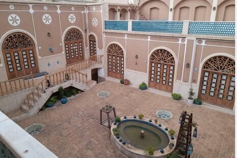 اتاق 3 نفره در هتل سنتی در یزد