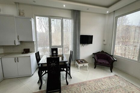 آپارتمان مبله تکخواب جنگلی نهال در طرقبه