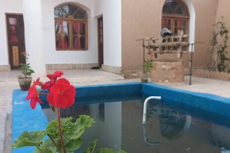 اتاق تاج الملوک در اقامتگاه بومگردی دهاقان