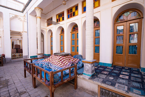 اتاق 4 نفره پنج دری در هتل اصفهان