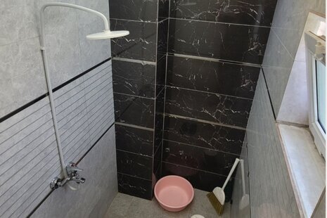 سوییت طبقه اول در نور