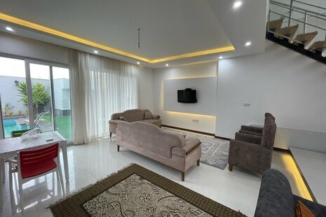 ویلا دوبلکسی استخردار دوخواب مدرن عمارت فانوس در محمودآباد