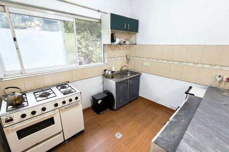 واحد نیکوکار در طبقه اول باغ ویلا چالوس