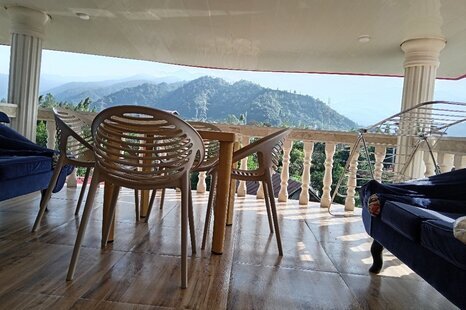 واحد تکخواب گیلدا در طبقه دوم ویلا در رودسر