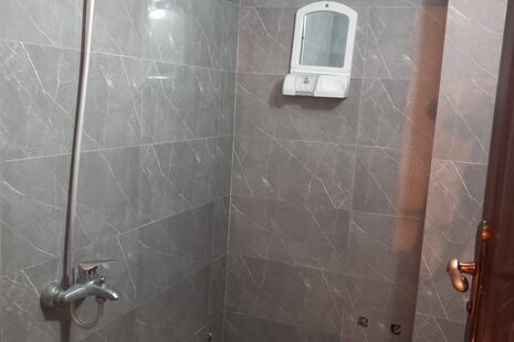 واحد مبله دوخواب در طبقه همکف ویلا ساری