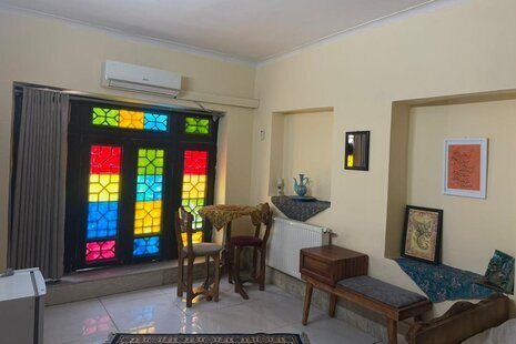 اتاق شماره 4 در اقامتگاه بومگردی شیراز