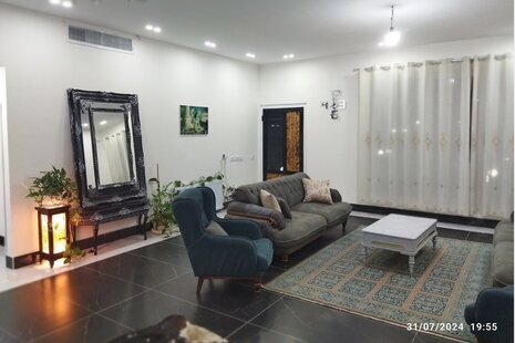 ویلا استخردار سرپوشیده آب گرم دوخواب لوکس در کردان