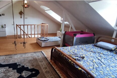 واحد دوبلکس در طبقه اول با حیاط اختصاصی در خمام