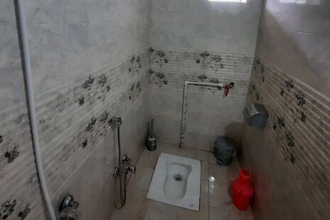 واحد تکخواب تراس دار در طبقه اول ویلای آمل