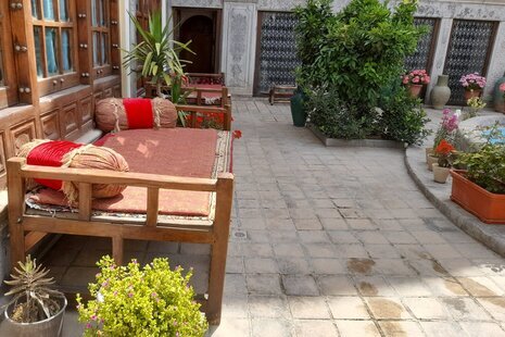 اتاق 4 نفره پنج دری در هتل اصفهان