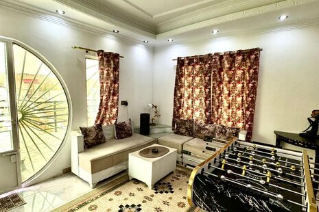 ویلا دو خواب مبله تراس دار در رودهن