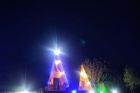 کلبه سوئیسی دوبلکس تک خواب ارغوان در لردگان