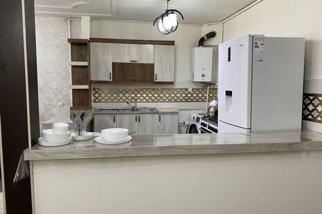 آپارتمان مبله سه خواب طبقه اول در مشهد