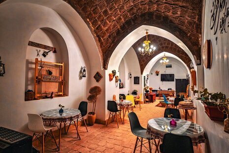 اتاق ماژور اقامتگاه بوگردی در نطنز