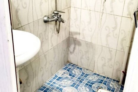 اتاق چهار تخت 1 در مهمانپذیر مشهد