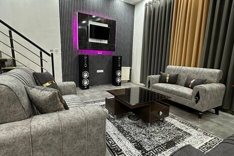 ویلا دوبلکس استخردار دوخواب در چهارباغ