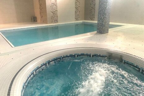 ویلا استخردار چهارخواب آنتیک در رودهن