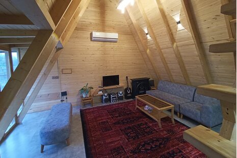 کلبه سوئیسی دوبلکس مبله تکخواب مجلسی در آستانه اشرفیه