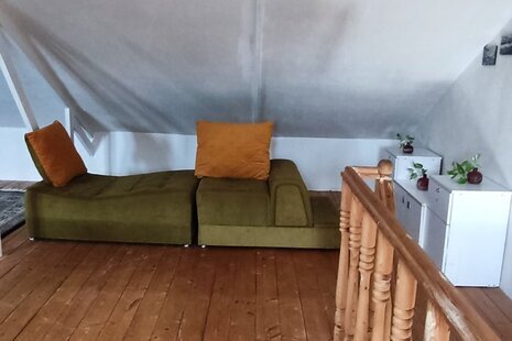 واحد دوبلکس در طبقه اول با حیاط اختصاصی در خمام