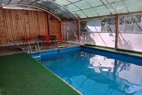 ویلا استخردار مبله تکخواب داریوش در چهارباغ