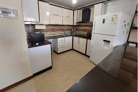 آپارتمان مبله خورشید در صدرا