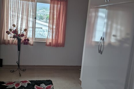 واحد دوخواب در طبقه همکف در ویلا اقامتگاه بزرگی