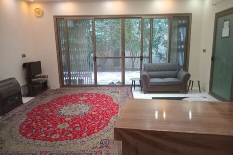 ویلا استخردار تکخواب مبله در باغ بهادران