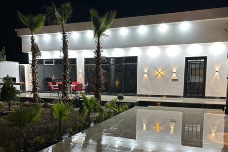 ویلا استخردار دوخواب مدرن ساحل در رامجین