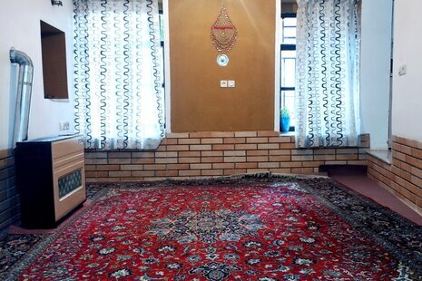 اتاق طبقه اول اقامتگاه سنتی در نطنز