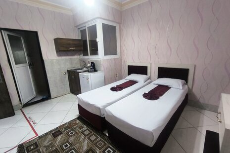 اتاق توئین نیکداد در هتل آپارتمان مشهد