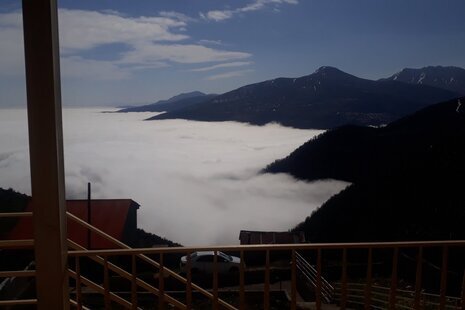 واحد در طبقه اول ابرها در آمل