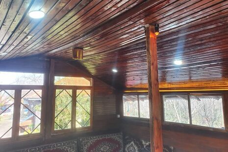 سوئیت کلبه درختی یاس در مجتمع اقامتی رشت