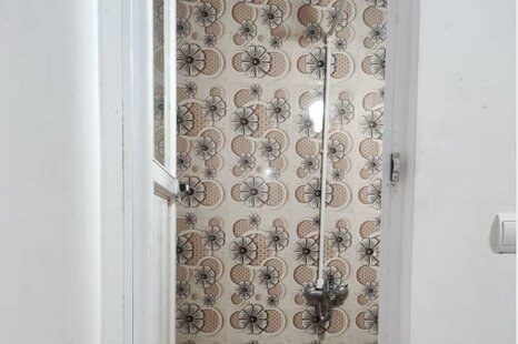 واحد تکخواب گردو در بومگردی برزک