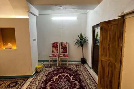 واحد سنتی تکخواب ماه نشین در بومگردی کاشان