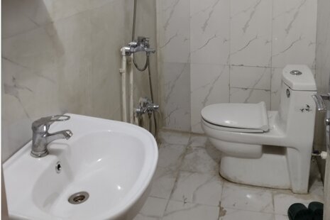 واحد مبله 4 نفره مستردار در هتل خیابان فردوسی