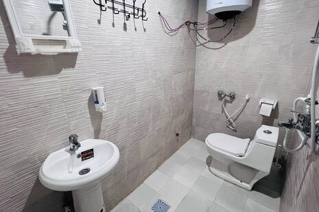 ویلا سنتی استخردار  چهارخواب در قشم