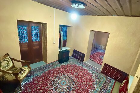 اتاق صفویان در اقامتگاه بومگردی گلوگاه