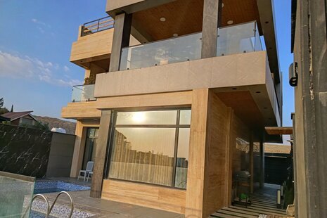 ویلا دوبلکس استخر دار دوخواب  آرامش در رودهن