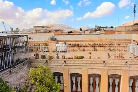 اتاق 1 در اقامتگاه بومگردی شیراز