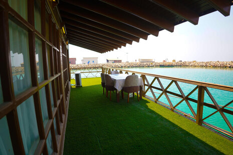 کلبه شناور در دهکده گردشگری عسلویه