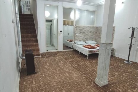 آپارتمان مبله تکخواب زیر همکف در قم