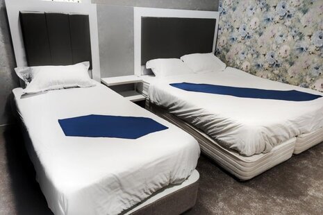 واحد 3 تخته تکخواب در هتل قشم