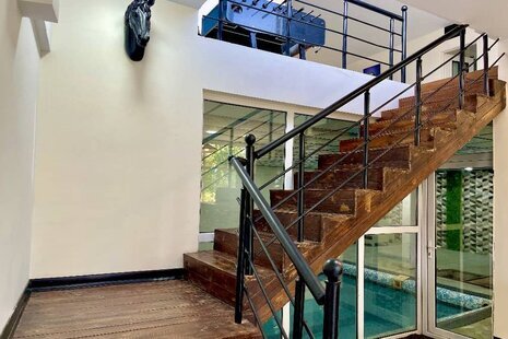 ویلا مبله دوبلکس سه خواب استخردار شاهان در چهارباغ