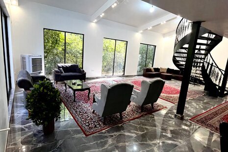 ویلا دوبلکس استخردار دوخواب مبله در کرج آرامش