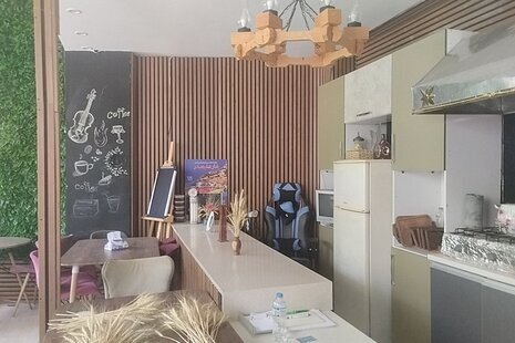 اتاق آرتمیس در اقامتگاه بومگردی همدان