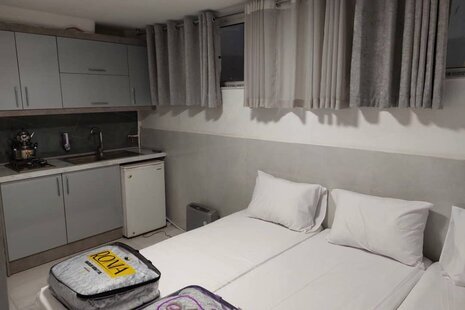 سوئیت سه تخت باب الجواد در مشهد